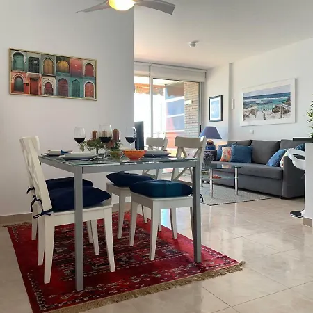 Apartamento Con Vistas Al Mar Primera Linea De Playa Del Postiguet *
